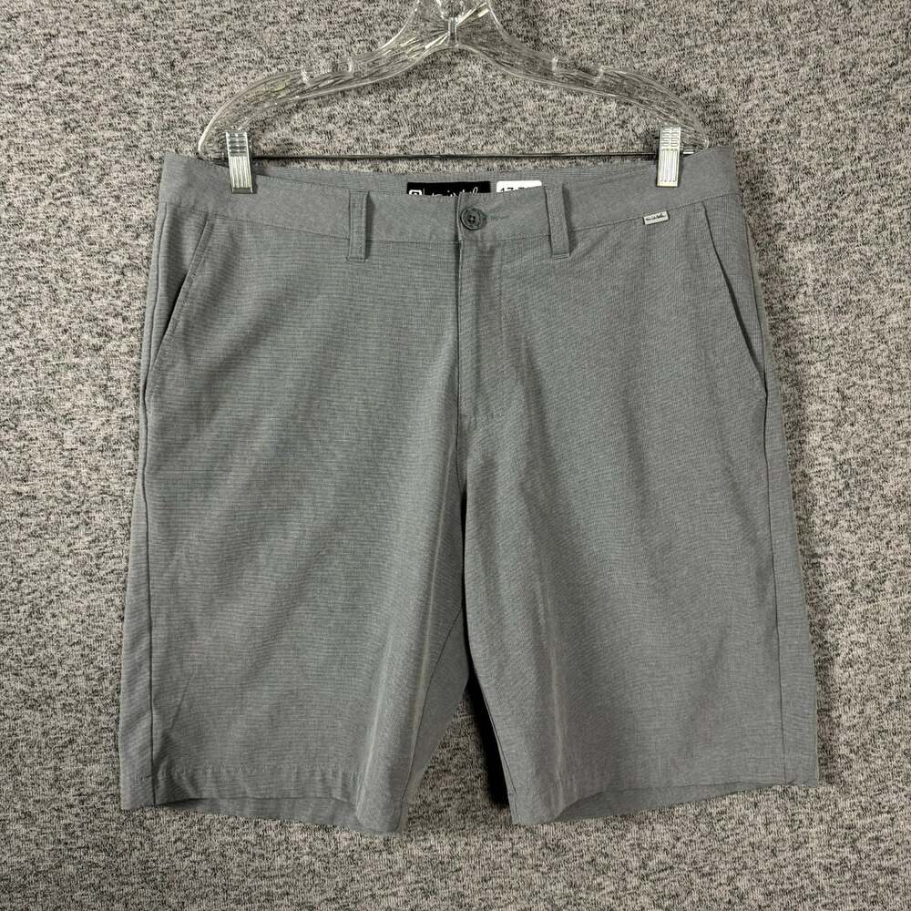 Travis Mathew Men's Size 36 Gray Polyester 10" Inseam Chino Shorts